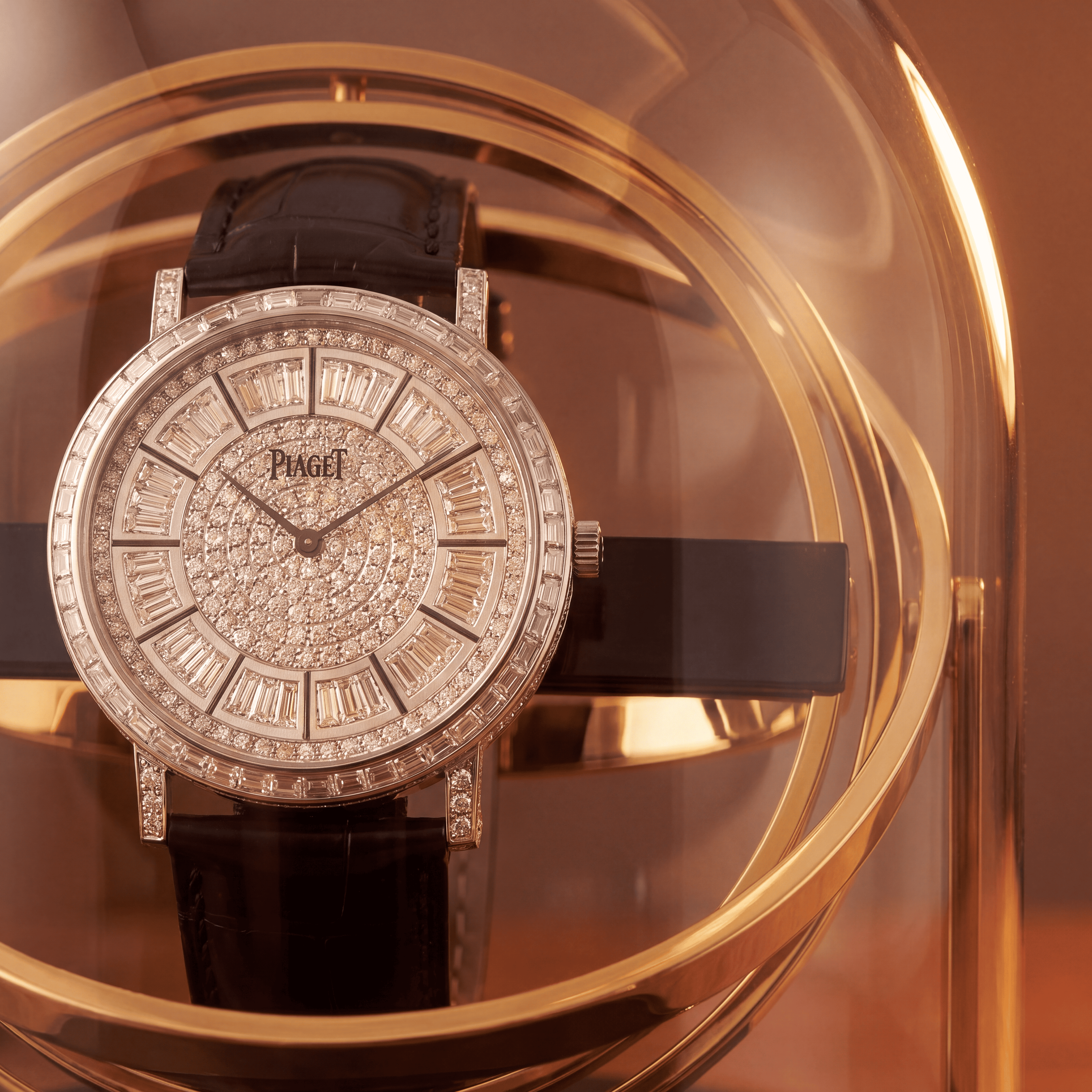 Gyroscopic Orbit Watch Winder, Gold