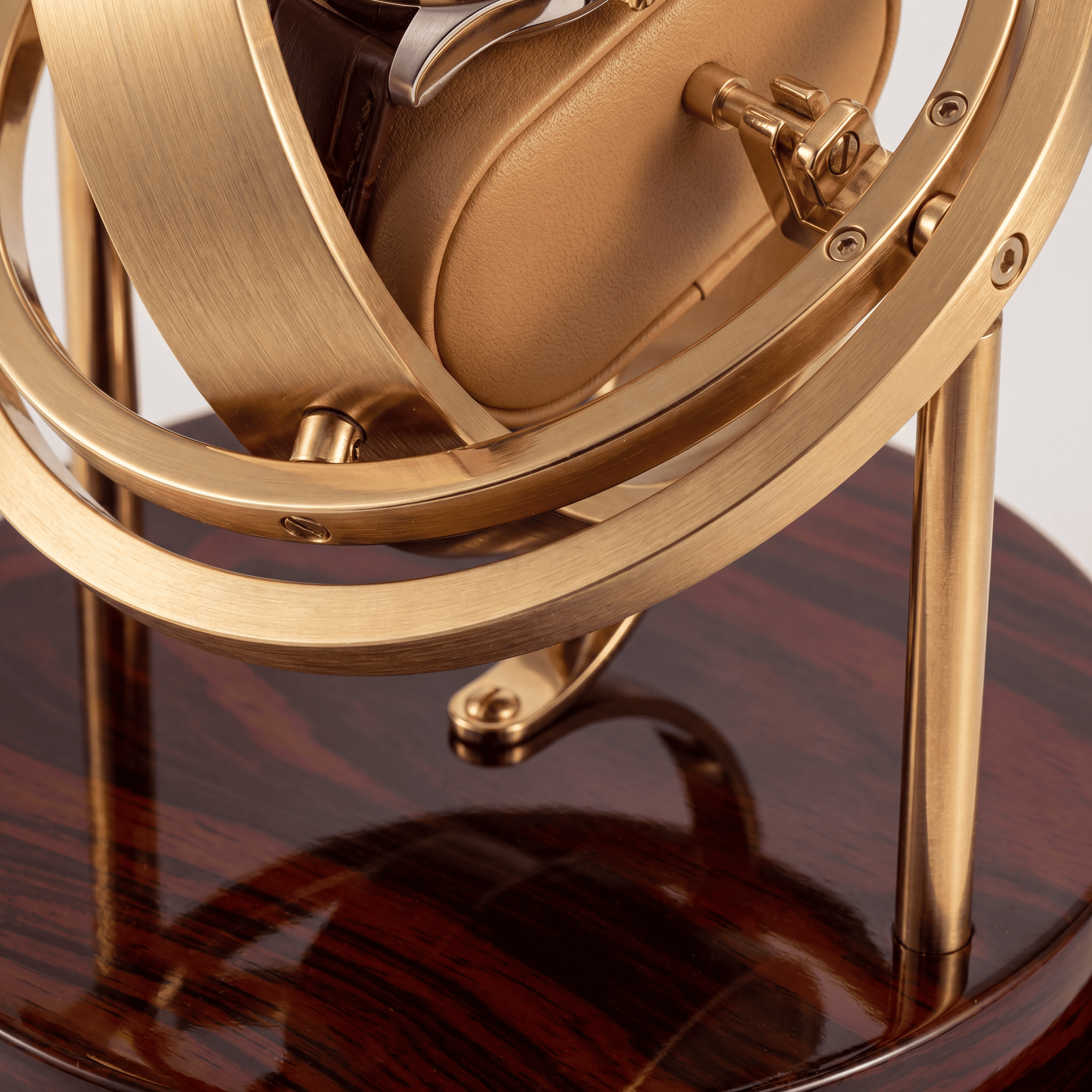 Wood Gyroscopic Watch Winder